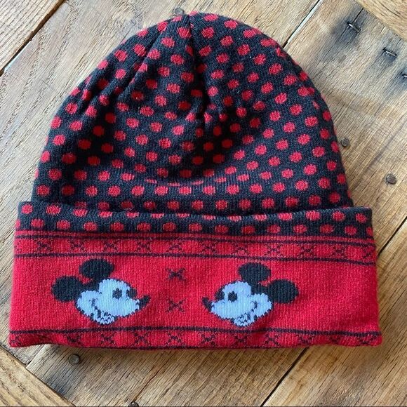 Disney Mickey Beanie    - Picture 2 of 6